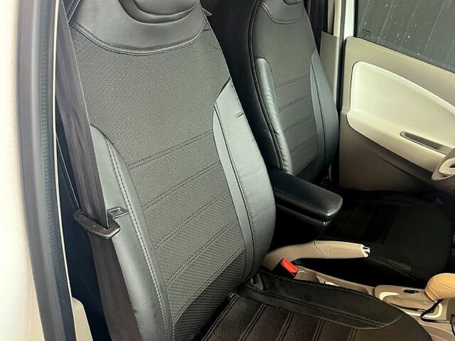 Белый Рено Зое, объемом двигателя 88 л и пробегом 186 тыс. км за 8300 $, фото 2 на Automoto.ua