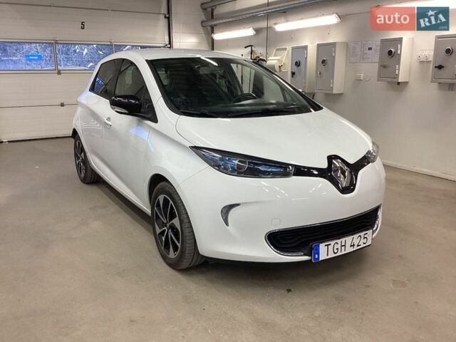 Білий Рено Зое, об'ємом двигуна 0 л та пробігом 89 тис. км за 8700 $, фото 20 на Automoto.ua