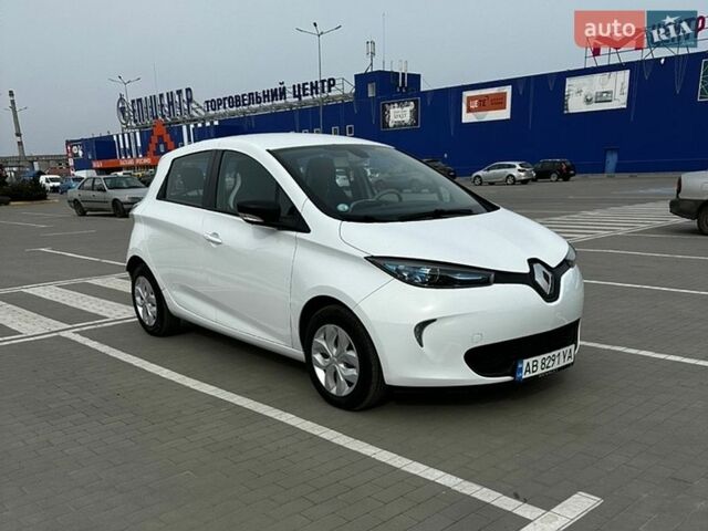 Білий Рено Зое, об'ємом двигуна 0 л та пробігом 76 тис. км за 9500 $, фото 2 на Automoto.ua