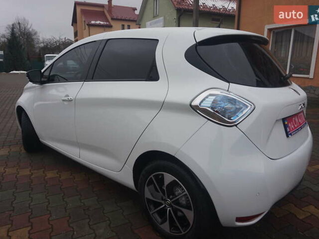 Білий Рено Зое, об'ємом двигуна 0 л та пробігом 37 тис. км за 10777 $, фото 21 на Automoto.ua