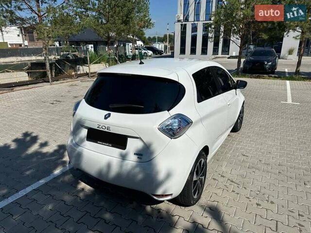 Білий Рено Зое, об'ємом двигуна 0 л та пробігом 41 тис. км за 11500 $, фото 8 на Automoto.ua