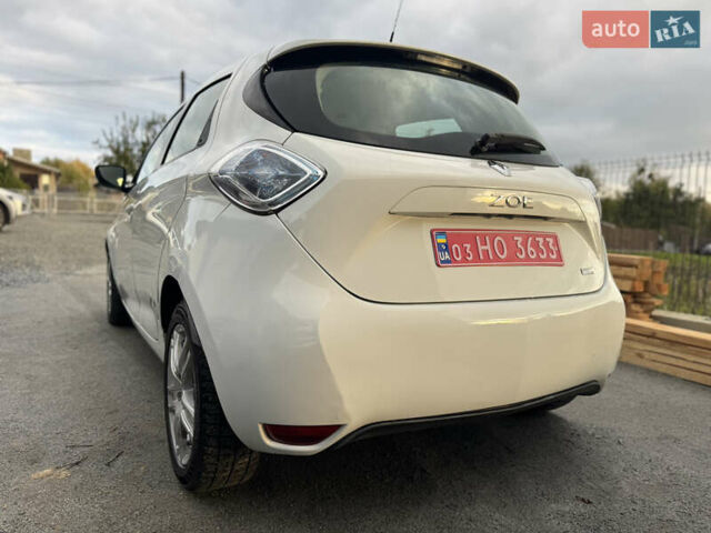 Білий Рено Зое, об'ємом двигуна 0 л та пробігом 87 тис. км за 8500 $, фото 3 на Automoto.ua