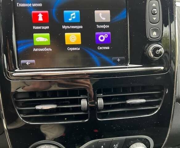 Белый Рено Зое, объемом двигателя 0 л и пробегом 109 тыс. км за 9499 $, фото 18 на Automoto.ua