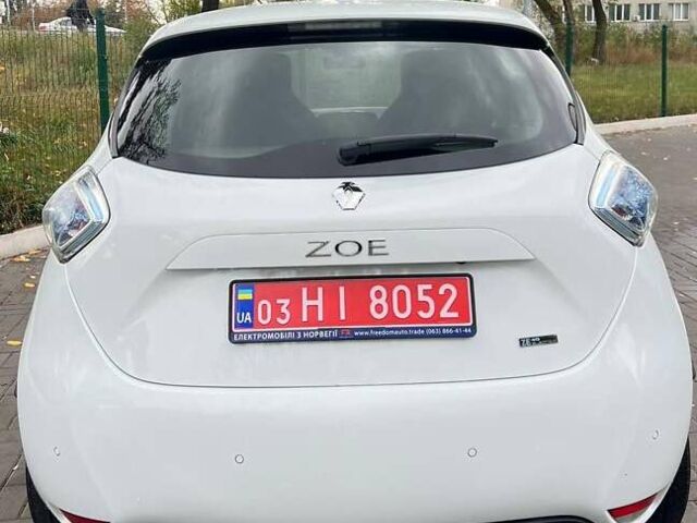 Белый Рено Зое, объемом двигателя 0 л и пробегом 109 тыс. км за 9499 $, фото 3 на Automoto.ua