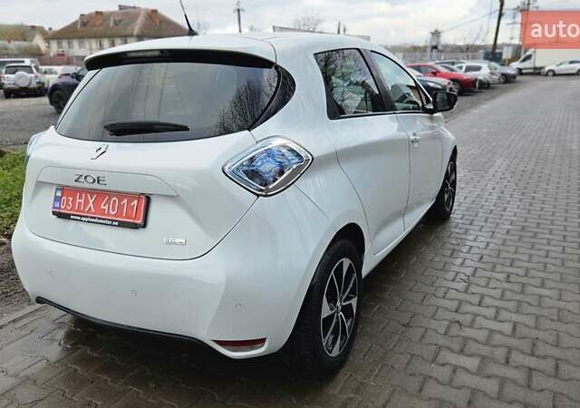 Белый Рено Зое, объемом двигателя 0 л и пробегом 71 тыс. км за 9550 $, фото 18 на Automoto.ua
