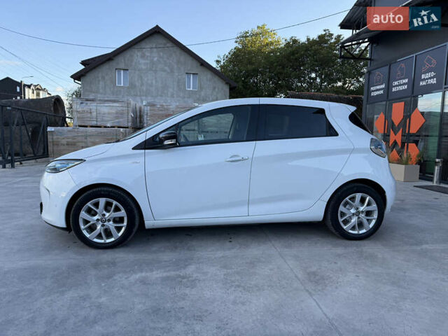 Белый Рено Зое, объемом двигателя 0 л и пробегом 51 тыс. км за 10800 $, фото 7 на Automoto.ua