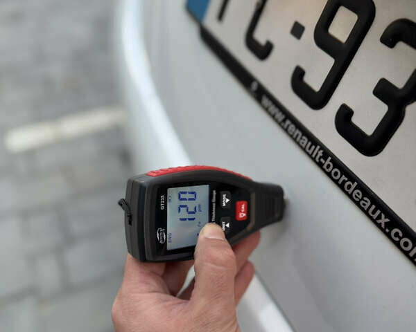 Белый Рено Зое, объемом двигателя 0 л и пробегом 75 тыс. км за 9900 $, фото 54 на Automoto.ua