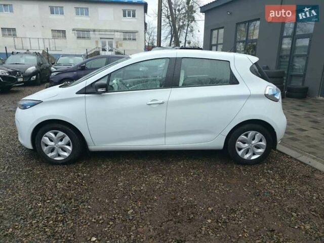 Белый Рено Зое, объемом двигателя 0 л и пробегом 85 тыс. км за 7999 $, фото 9 на Automoto.ua
