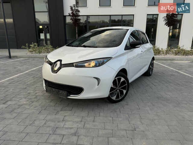 Белый Рено Зое, объемом двигателя 0 л и пробегом 73 тыс. км за 9650 $, фото 16 на Automoto.ua