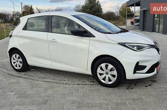 Белый Рено Зое, объемом двигателя 0 л и пробегом 25 тыс. км за 11600 $, фото 11 на Automoto.ua