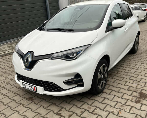 Белый Рено Зое, объемом двигателя 0 л и пробегом 64 тыс. км за 11450 $, фото 7 на Automoto.ua