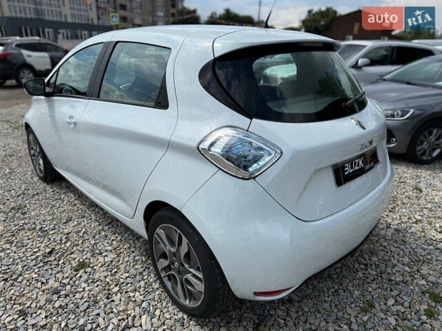 Белый Рено Зое, объемом двигателя 0 л и пробегом 69 тыс. км за 9450 $, фото 10 на Automoto.ua