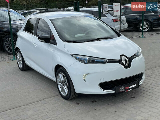 Білий Рено Зое, об'ємом двигуна 0 л та пробігом 28 тис. км за 9355 $, фото 9 на Automoto.ua