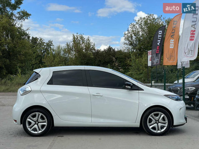 Білий Рено Зое, об'ємом двигуна 0 л та пробігом 28 тис. км за 9355 $, фото 21 на Automoto.ua