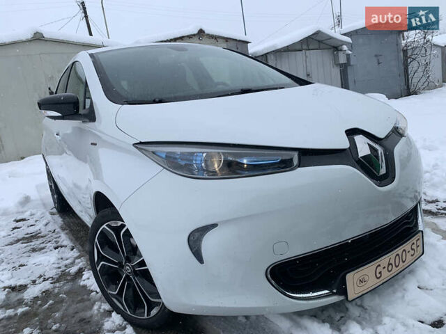 Белый Рено Зое, объемом двигателя 0 л и пробегом 159 тыс. км за 9200 $, фото 14 на Automoto.ua