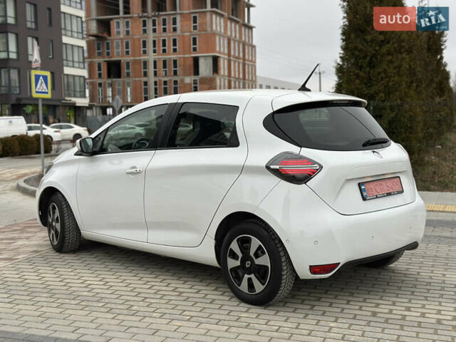 Білий Рено Зое, об'ємом двигуна 0 л та пробігом 64 тис. км за 12499 $, фото 6 на Automoto.ua