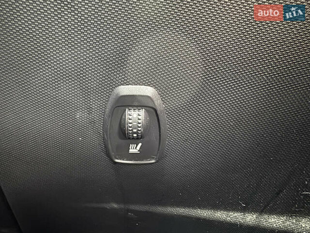 Белый Рено Зое, объемом двигателя 0 л и пробегом 150 тыс. км за 7550 $, фото 10 на Automoto.ua