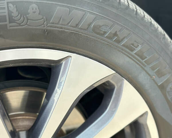 Білий Рено Зое, об'ємом двигуна 0 л та пробігом 90 тис. км за 13800 $, фото 14 на Automoto.ua