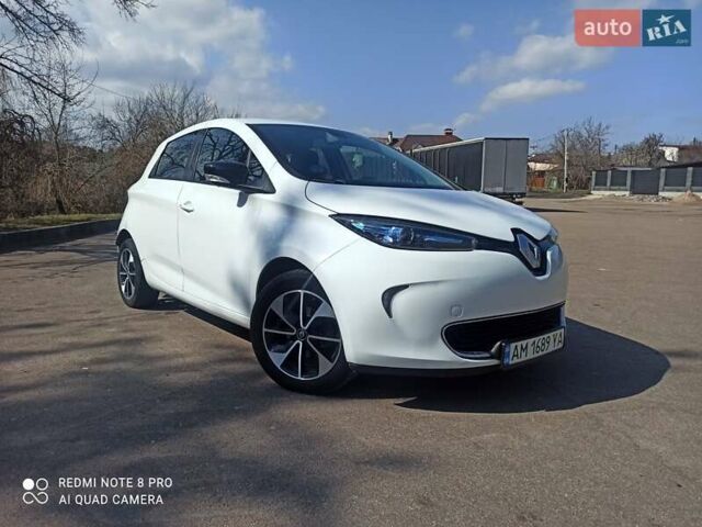 Білий Рено Зое, об'ємом двигуна 0 л та пробігом 62 тис. км за 8700 $, фото 8 на Automoto.ua