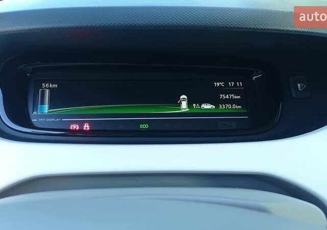 Білий Рено Зое, об'ємом двигуна 0 л та пробігом 80 тис. км за 8300 $, фото 16 на Automoto.ua