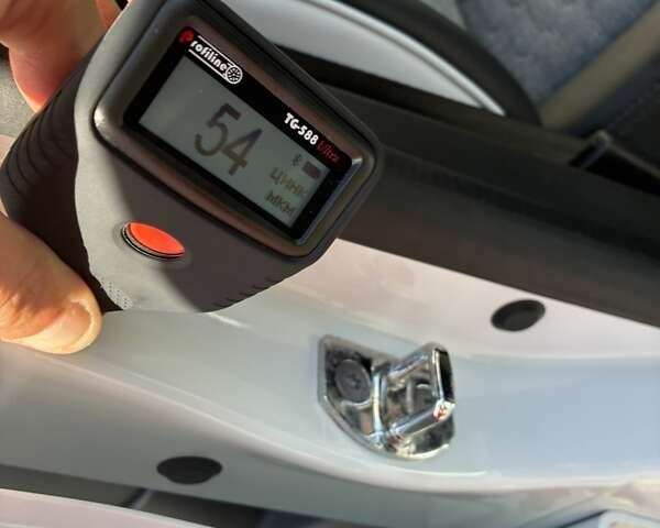 Белый Рено Зое, объемом двигателя 0 л и пробегом 94 тыс. км за 13300 $, фото 147 на Automoto.ua