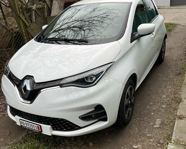 Белый Рено Зое, объемом двигателя 0 л и пробегом 64 тыс. км за 11450 $, фото 16 на Automoto.ua