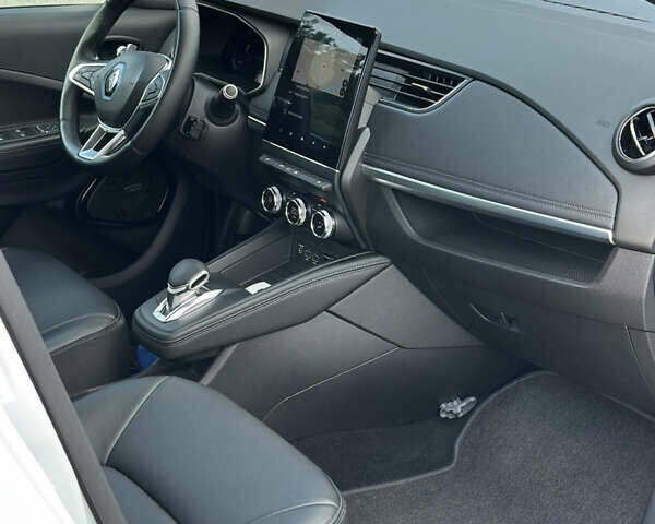 Білий Рено Зое, об'ємом двигуна 0 л та пробігом 90 тис. км за 13800 $, фото 15 на Automoto.ua