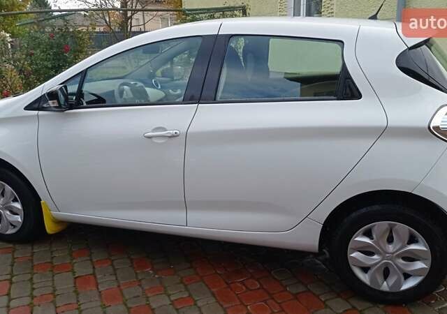 Рено Зое 2019 в Львове на Automoto.ua Белый Рено Зое, объемом двигателя 0 л и пробегом 77 тыс. км за 8200 $, фото 7 на Automoto.ua