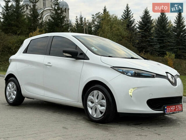 Белый Рено Зое, объемом двигателя 0 л и пробегом 11 тыс. км за 10499 $, фото 4 на Automoto.ua
