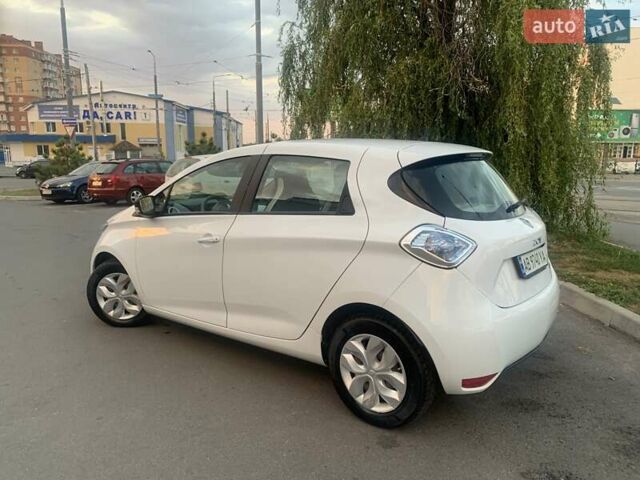 Білий Рено Зое, об'ємом двигуна 0 л та пробігом 29 тис. км за 10500 $, фото 28 на Automoto.ua
