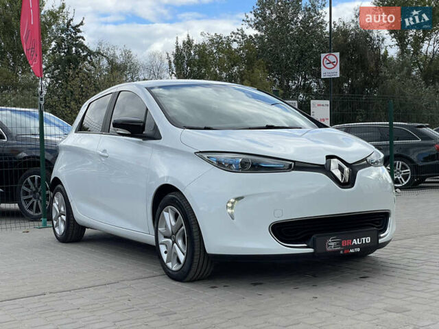 Білий Рено Зое, об'ємом двигуна 0 л та пробігом 28 тис. км за 9355 $, фото 8 на Automoto.ua