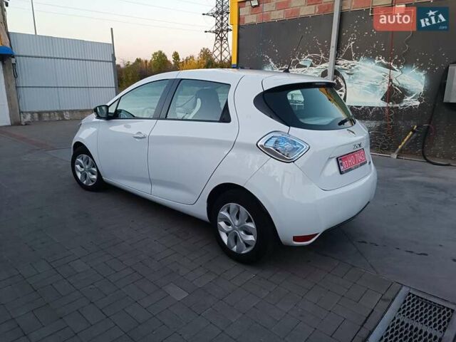 Рено Зое 2019 в Луцке на Automoto.ua Белый Рено Зое, объемом двигателя 0 л и пробегом 65 тыс. км за 10200 $, фото 22 на Automoto.ua