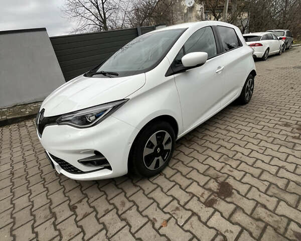 Белый Рено Зое, объемом двигателя 0 л и пробегом 64 тыс. км за 11450 $, фото 4 на Automoto.ua