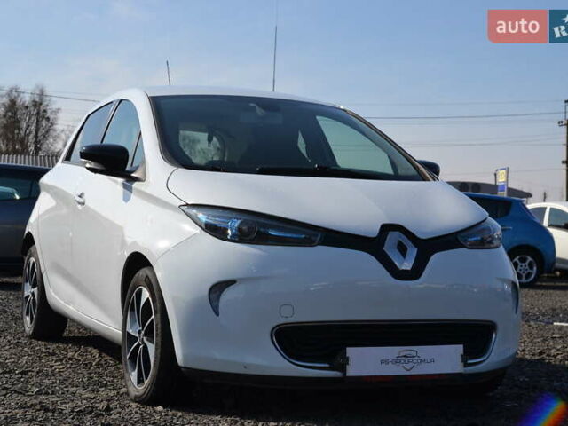 Білий Рено Зое, об'ємом двигуна 0 л та пробігом 80 тис. км за 9500 $, фото 6 на Automoto.ua
