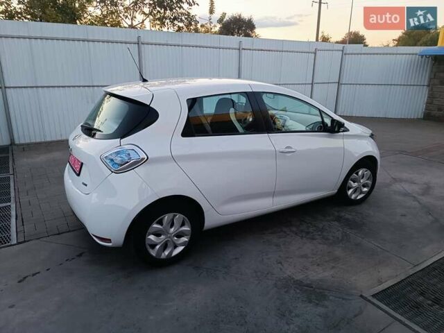 Рено Зое 2019 в Луцке на Automoto.ua Белый Рено Зое, объемом двигателя 0 л и пробегом 65 тыс. км за 10200 $, фото 23 на Automoto.ua