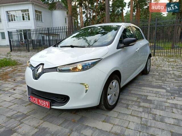 Белый Рено Зое, объемом двигателя 0 л и пробегом 19 тыс. км за 9950 $, фото 1 на Automoto.ua