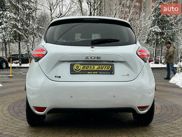 Белый Рено Зое, объемом двигателя 0 л и пробегом 120 тыс. км за 12999 $, фото 5 на Automoto.ua
