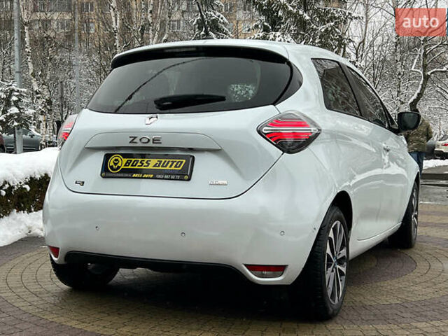 Белый Рено Зое, объемом двигателя 0 л и пробегом 120 тыс. км за 12999 $, фото 6 на Automoto.ua