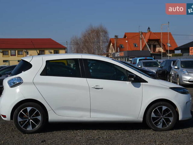 Білий Рено Зое, об'ємом двигуна 0 л та пробігом 80 тис. км за 9500 $, фото 17 на Automoto.ua