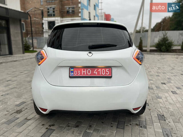 Белый Рено Зое, объемом двигателя 0 л и пробегом 48 тыс. км за 9950 $, фото 9 на Automoto.ua