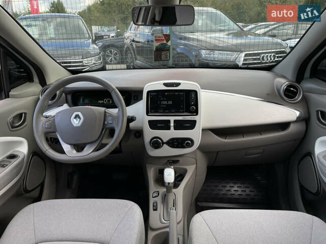 Білий Рено Зое, об'ємом двигуна 0 л та пробігом 28 тис. км за 9355 $, фото 36 на Automoto.ua