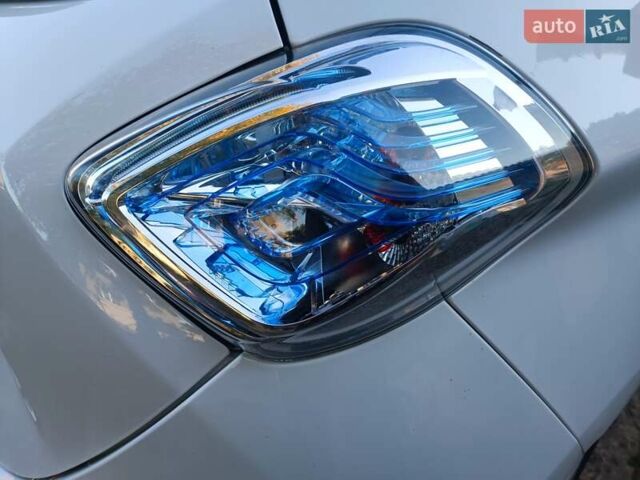 Рено Зое 2019 в Луцке на Automoto.ua Белый Рено Зое, объемом двигателя 0 л и пробегом 65 тыс. км за 10200 $, фото 42 на Automoto.ua