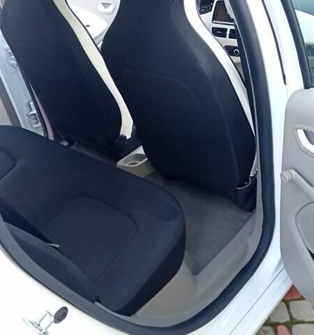 Рено Зое 2019 в Львове на Automoto.ua Белый Рено Зое, объемом двигателя 0 л и пробегом 77 тыс. км за 8200 $, фото 10 на Automoto.ua