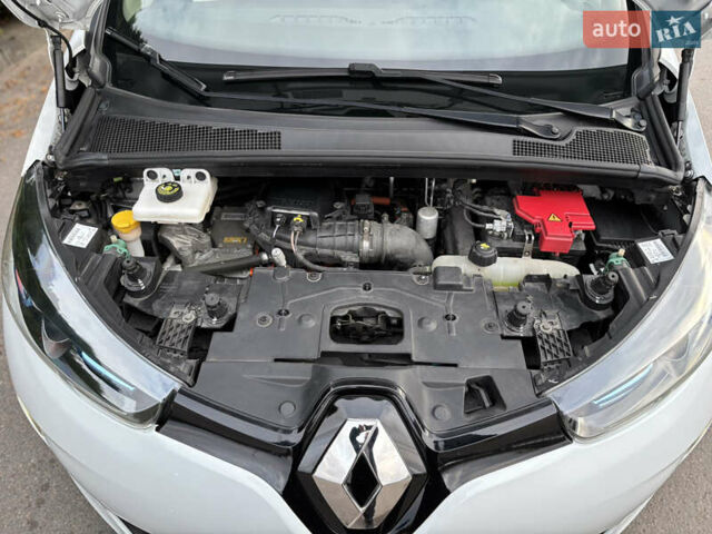 Рено Зое 2019 в Дрогобыче на Automoto.ua Белый Рено Зое, объемом двигателя 0 л и пробегом 90 тыс. км за 8499 $, фото 75 на Automoto.ua