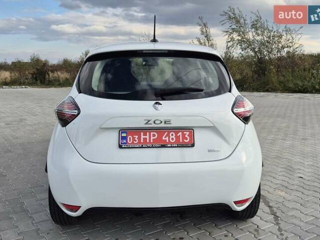 Белый Рено Зое, объемом двигателя 0 л и пробегом 25 тыс. км за 11600 $, фото 8 на Automoto.ua