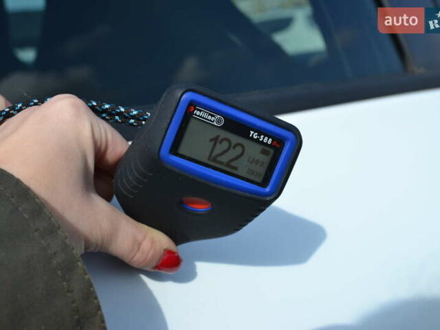 Білий Рено Зое, об'ємом двигуна 0 л та пробігом 80 тис. км за 9500 $, фото 38 на Automoto.ua