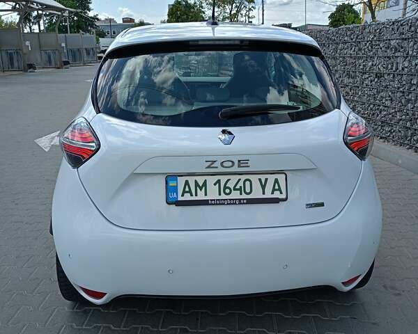 Білий Рено Зое, об'ємом двигуна 0 л та пробігом 160 тис. км за 11200 $, фото 5 на Automoto.ua