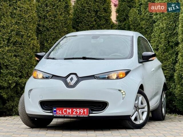 Белый Рено Зое, объемом двигателя 0 л и пробегом 60 тыс. км за 10300 $, фото 3 на Automoto.ua