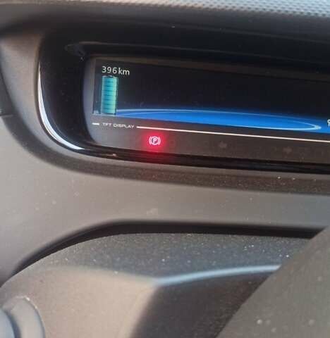 Белый Рено Зое, объемом двигателя 0 л и пробегом 48 тыс. км за 11850 $, фото 27 на Automoto.ua