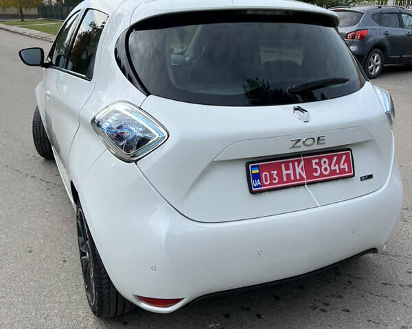 Рено Зое 2019 в Луцке на Automoto.ua Белый Рено Зое, объемом двигателя 0 л и пробегом 70 тыс. км за 11400 $, фото 6 на Automoto.ua